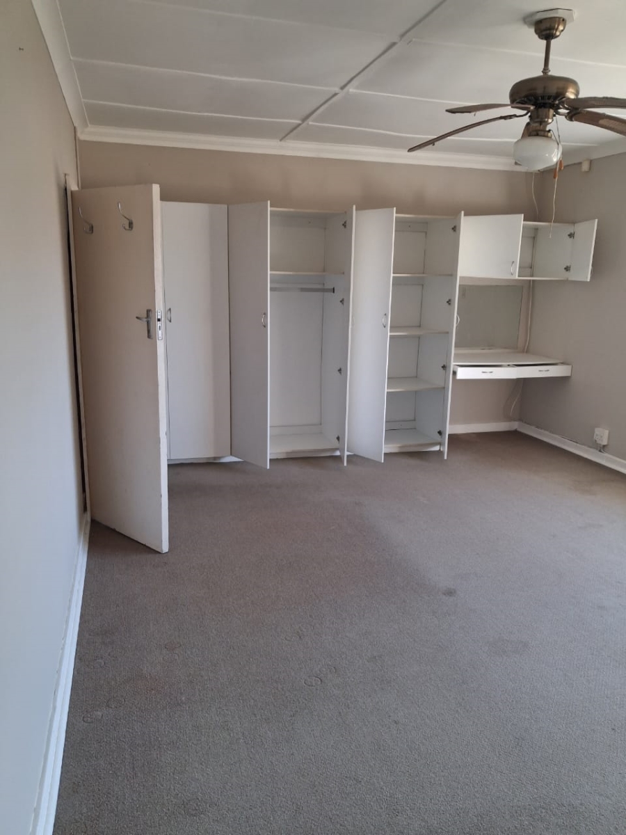 To Let 1 Bedroom Property for Rent in Beacon Bay Eastern Cape